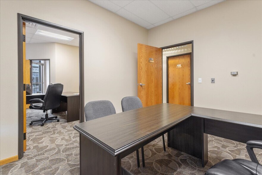 More Photos Of 1803-1807 Capitol Ave, Cheyenne Office For Sale
