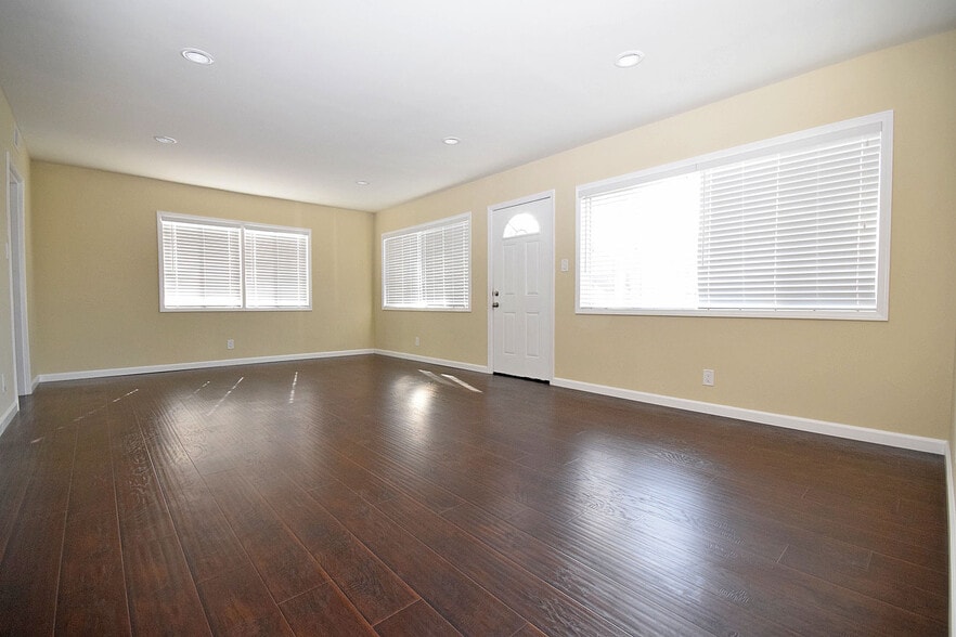More Photos Of 16422 S Orchard Ave, Gardena Auto Repair For Sale