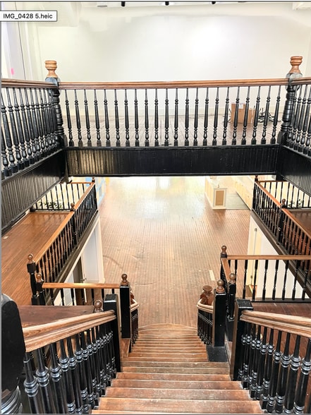 More Photos Of 318 W Broughton St, Savannah Storefront Retail Residential For Lease