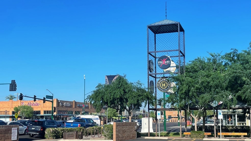 More Photos Of 701 W Mcdowell Rd, Phoenix Storefront For Lease