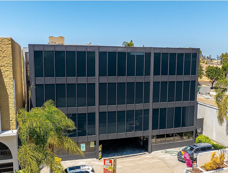 Primary Photo Of 611 Civic Center Dr W, Santa Ana Loft Creative Space For Lease