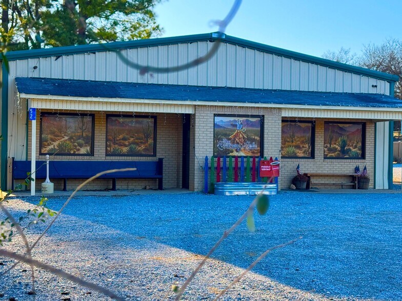 More Photos Of 52 Main St, Mount Pleasant General Retail For Sale