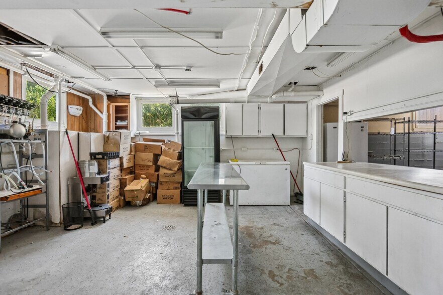 More Photos Of 206 W Spruce St, Gillespie Religious Facility For Sale