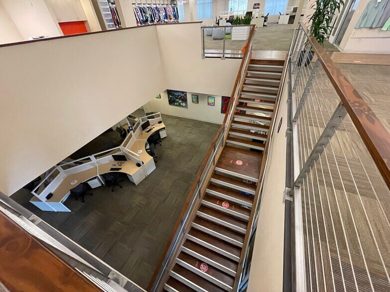 More Photos Of 9390 Gateway Dr, Reno Unknown For Lease