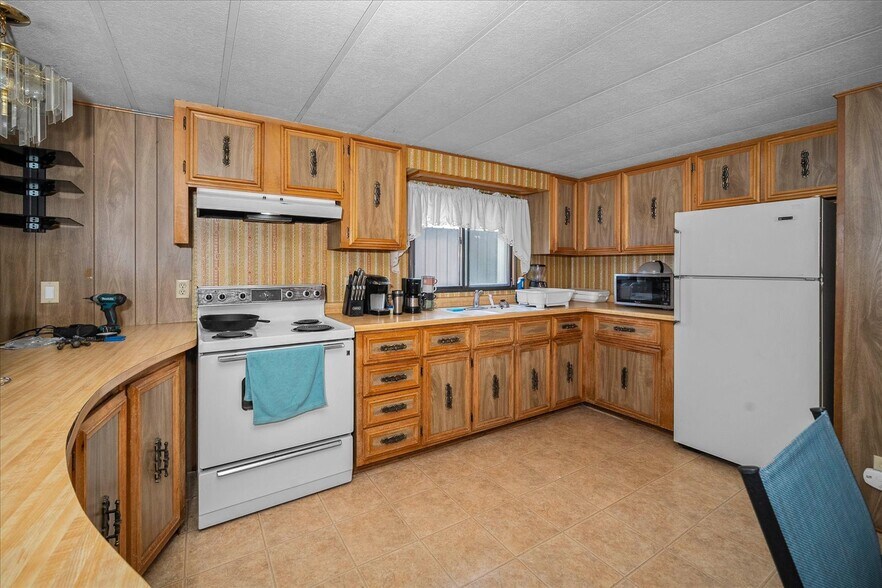 More Photos Of 17220 E Cowley Ave, Spokane Valley Warehouse For Sale