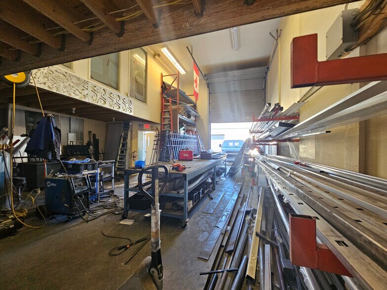 More Photos Of 11538 132A St, Surrey Warehouse For Sale