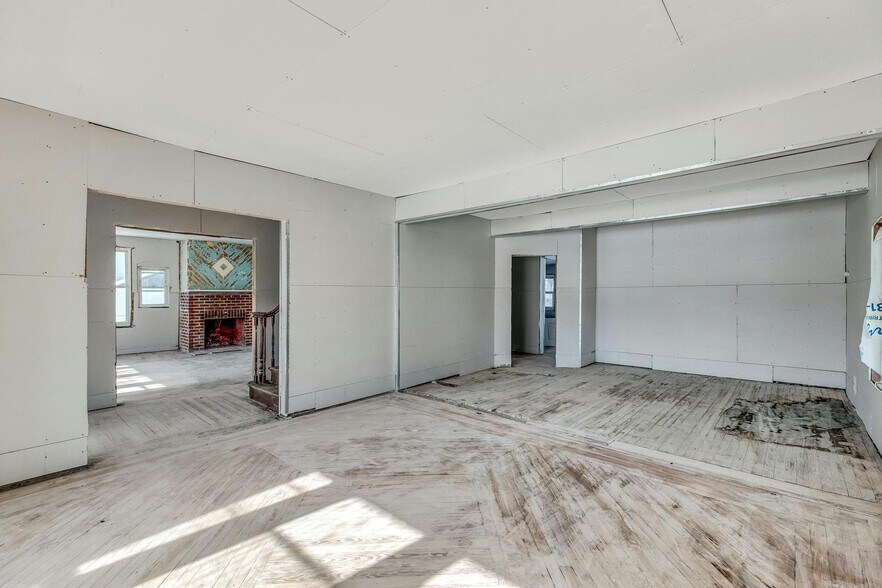 More Photos Of 165 Montauk Hwy, Blue Point Medical For Sale