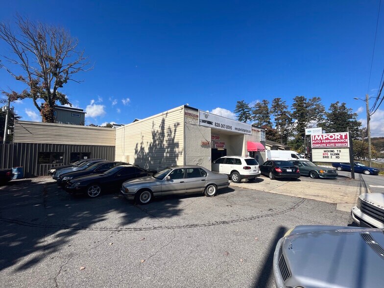 Primary Photo Of 2129 Hendersonville Rd, Arden Carwash For Lease