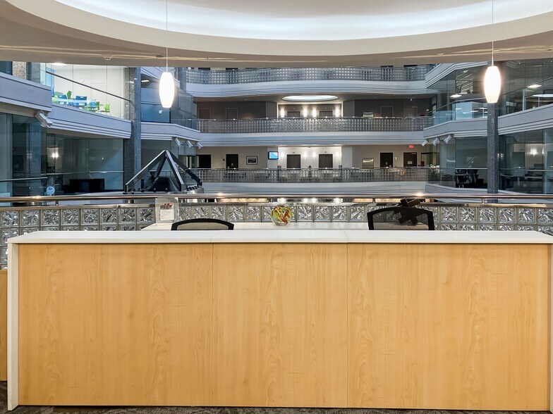 More Photos Of 1910-1920 Yonge St, Toronto Coworking Space