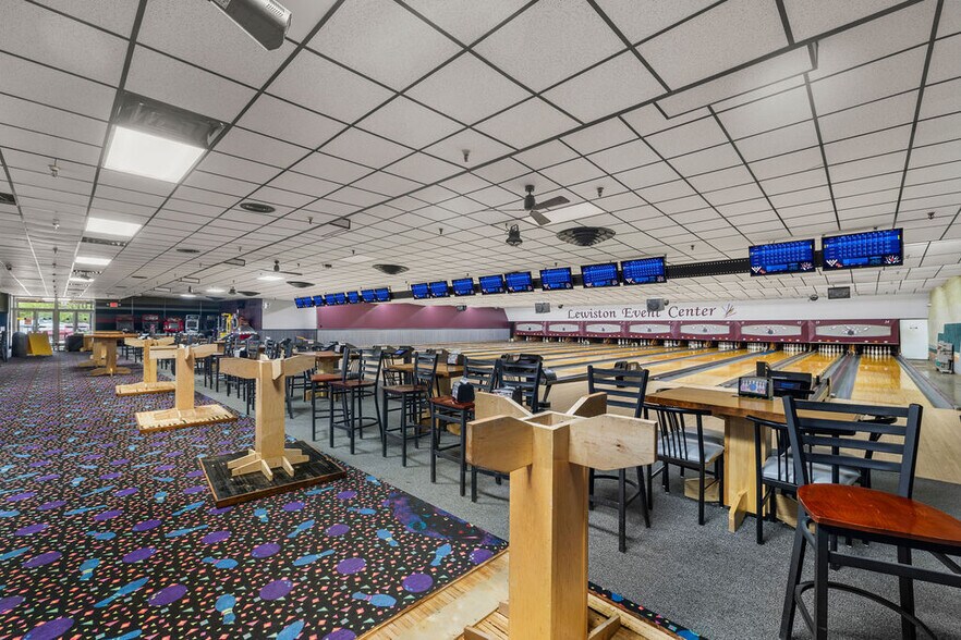 More Photos Of 845 Cayuga St, Lewiston Sports And Entertainment For Sale