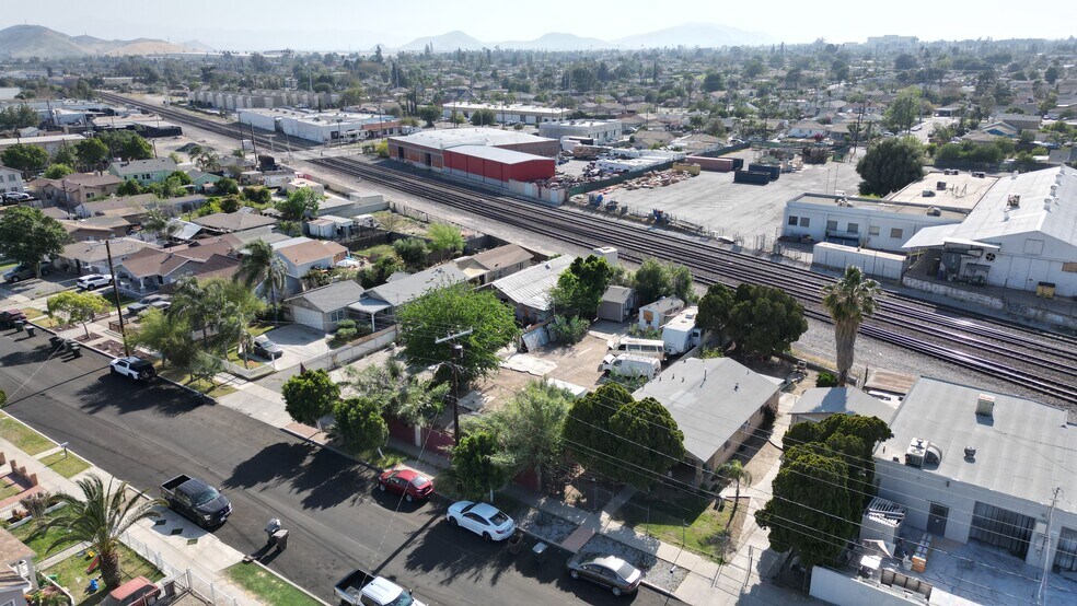 More Photos Of 1157 N 7th St, Colton Manufacturing For Sale