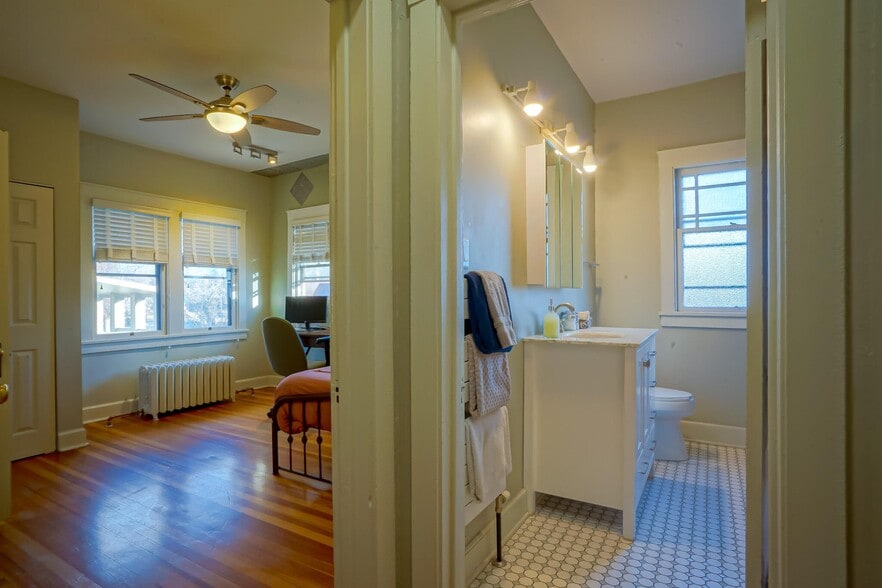 More Photos Of 1100 Arizona Ave, Trinidad Specialty For Sale