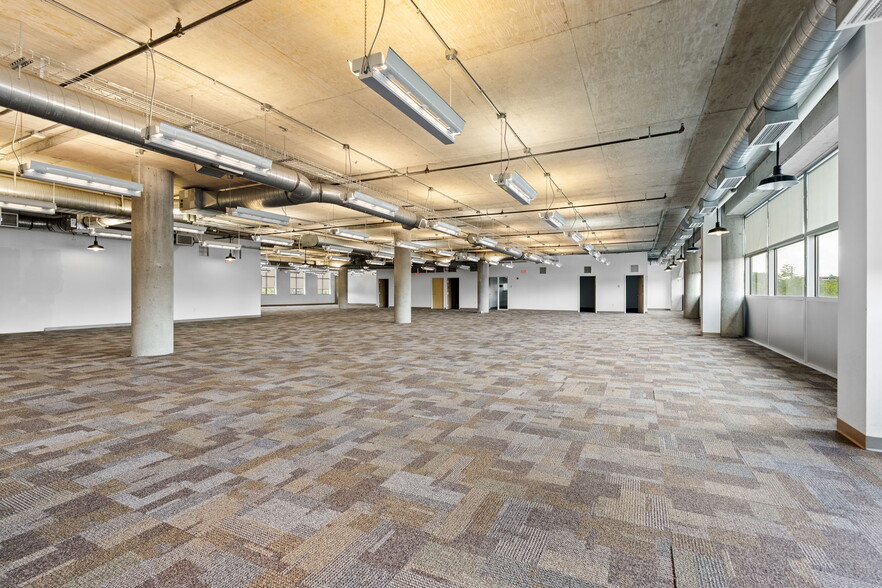 More Photos Of 515 E Main St, Columbus Office For Sale