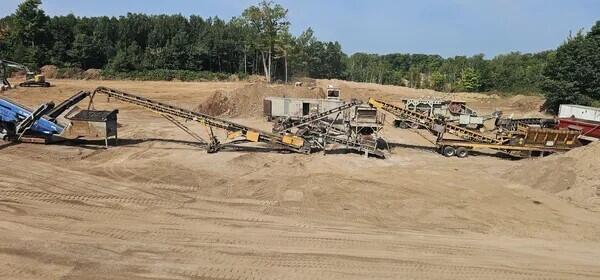 More Photos Of 1396 E Easterday Ave, Sault Sainte Marie Contractor Storage Yard For Sale