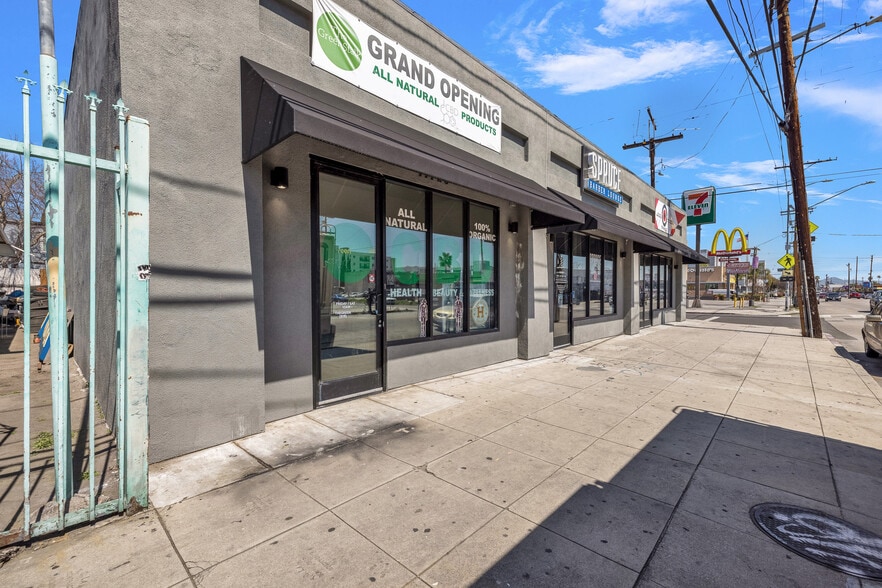 More Photos Of 11119-11123 Burbank Blvd, North Hollywood Storefront Retail Office For Lease