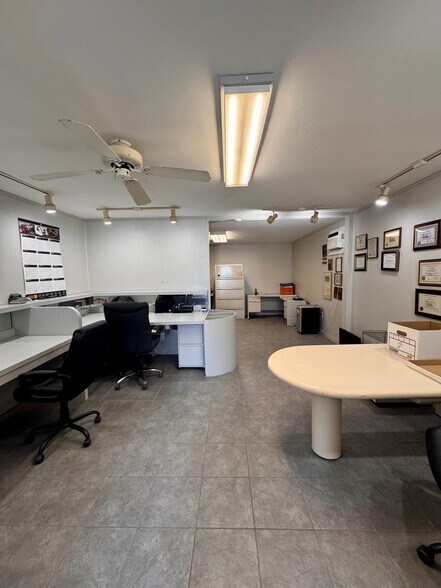 More Photos Of 6188 Lee Ann Ln, Naples Warehouse For Sale