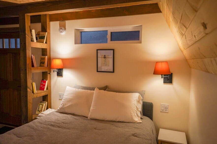 More Photos Of 37 NW Second St, Stevenson Hospitality For Sale