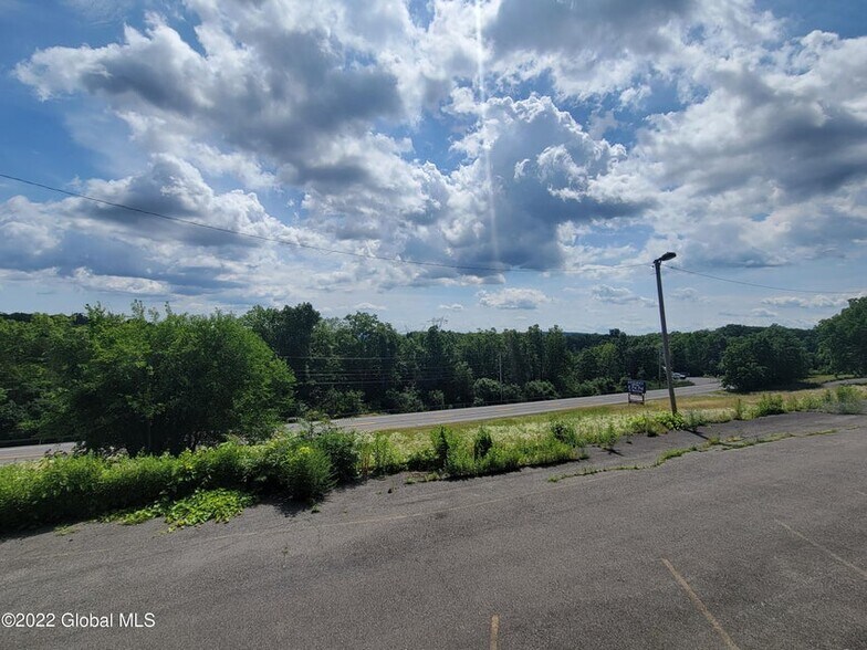 More Photos Of 9071 US Route 9W, Athens Hotel For Sale