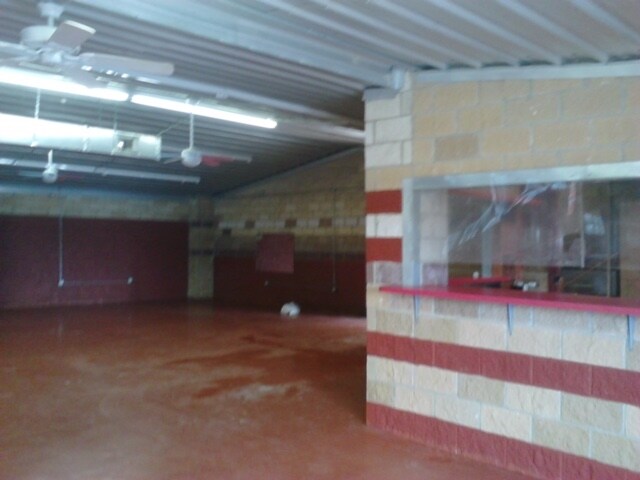 More Photos Of 17695 Luckey Rd, Lytle Restaurant For Lease