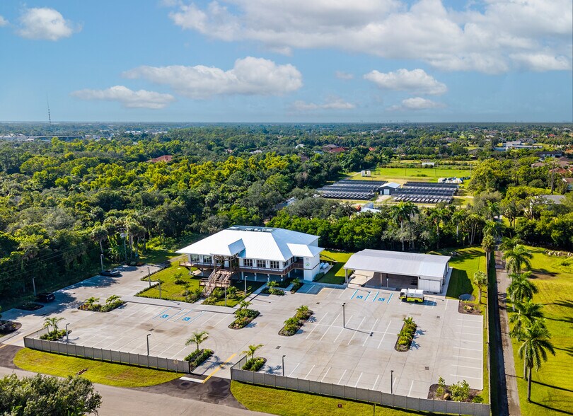 More Photos Of 6901 Hendry Creek Dr, Fort Myers Unknown For Sale
