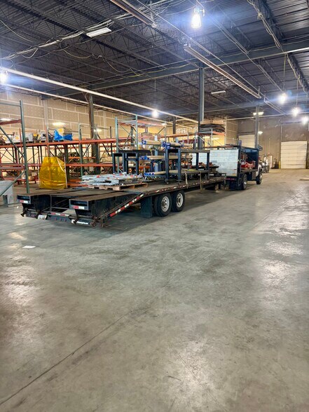 More Photos Of 3201 Pine Tree Rd, Lansing Warehouse For Lease