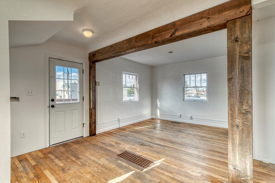 More Photos Of 235 W Idaho Ave, Ontario Office Residential For Sale