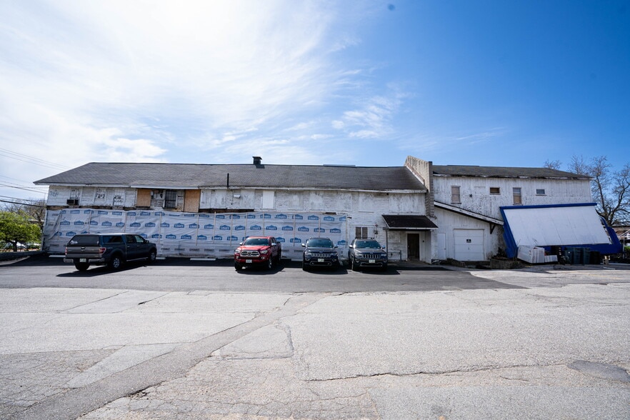 More Photos Of 82 S Main St, Concord Freestanding For Sale