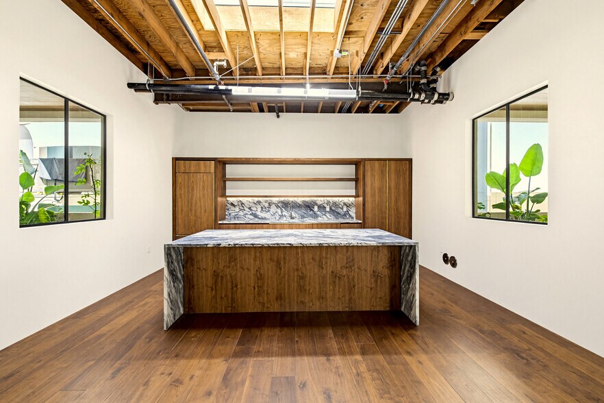 More Photos Of 1540 7th St, Santa Monica Loft Creative Space For Lease