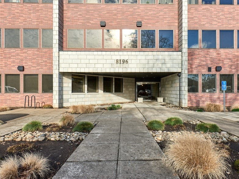 More Photos Of 8196 SW Hall Blvd, Beaverton Office For Lease