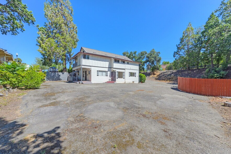 More Photos Of 1407-1409 Lincoln Way, Auburn Office For Sale