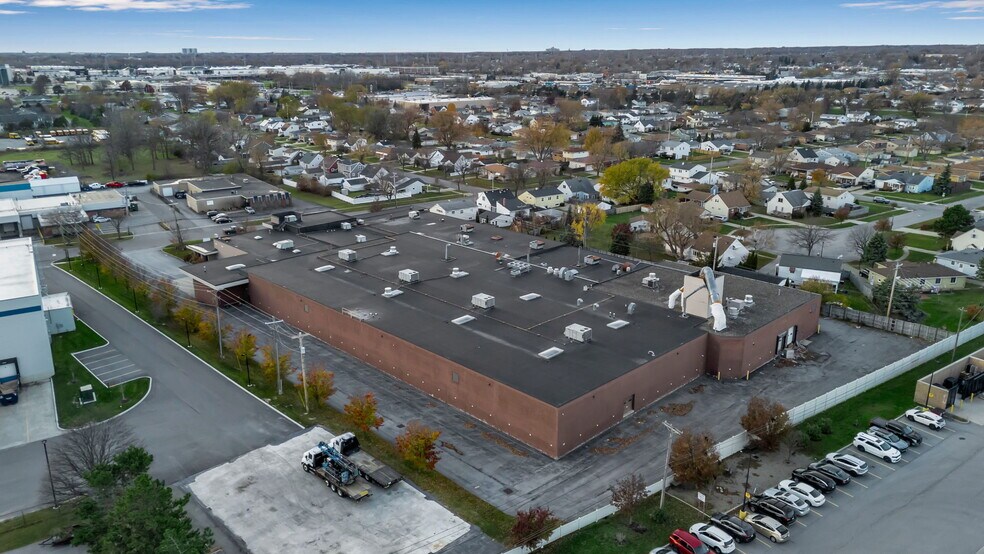 More Photos Of 340 Nagel Dr, Cheektowaga Distribution For Lease