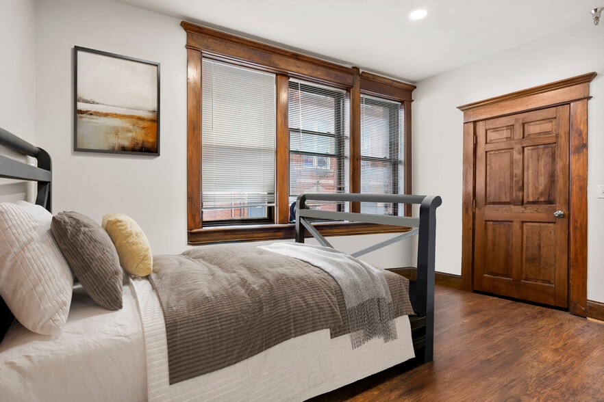More Photos Of 82 N Pearl St, Albany Apartments For Sale