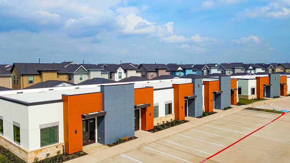 More Photos Of 5151 Meadow Ranch Pky, Richmond Office For Lease