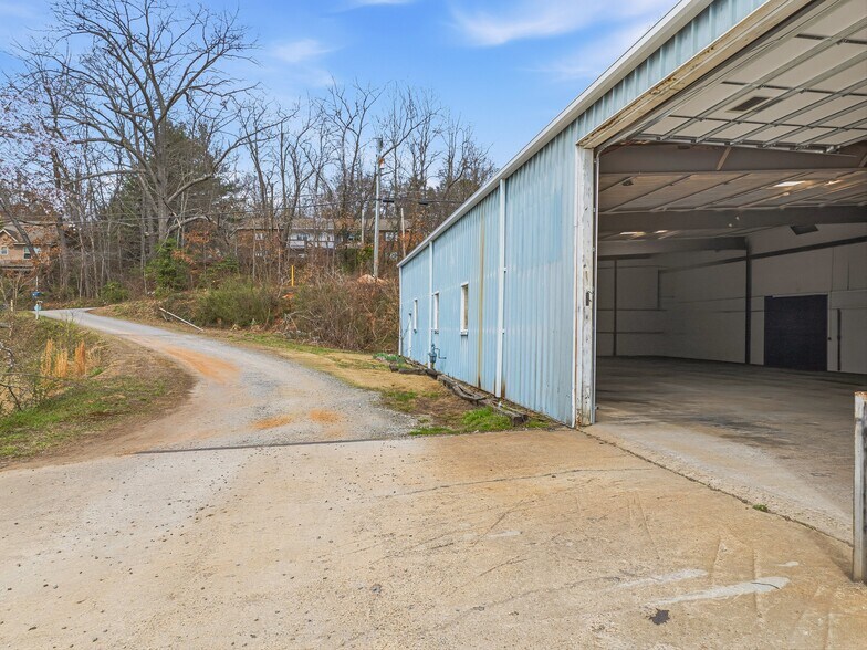 More Photos Of 5 Woodland Dr, Asheville Warehouse For Sale