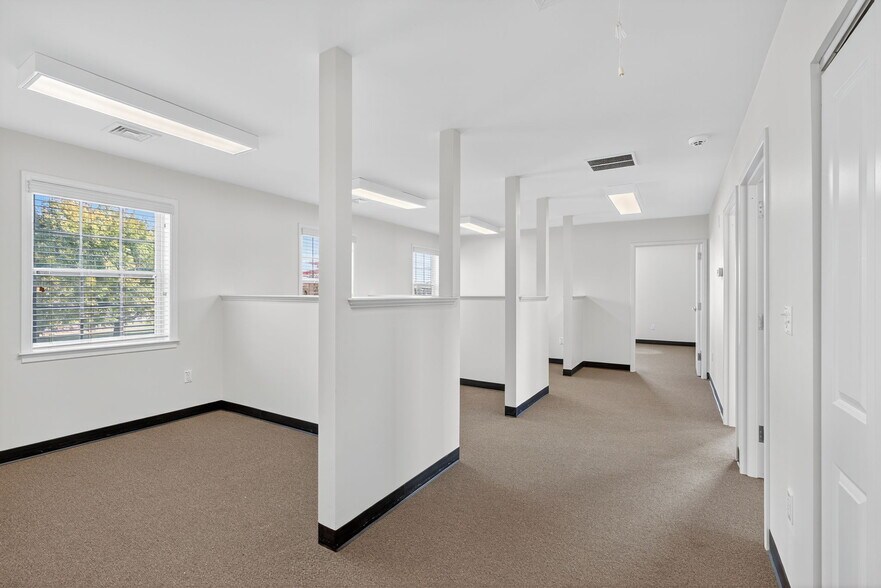 More Photos Of 6614 Ruppsville Rd, Allentown Office For Lease