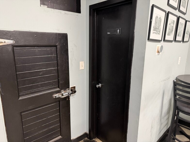 More Photos Of 756-777 S 5th Ave, Mount Vernon Storefront For Lease