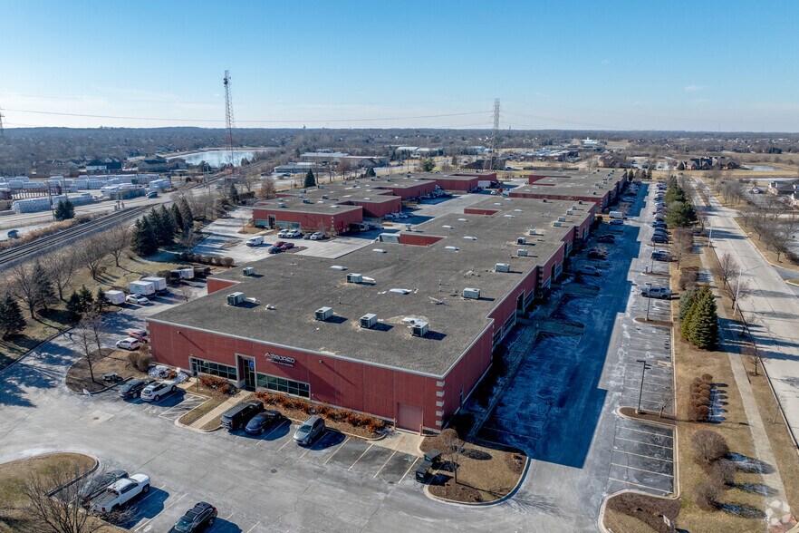 More Photos Of 9951 W 190th St, Mokena Warehouse For Lease