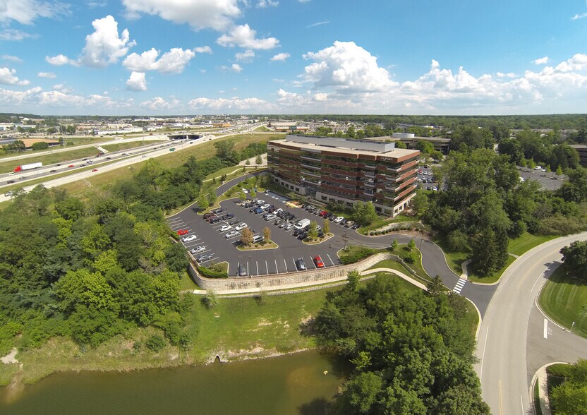 More Photos Of 8415 Allison Pointe Blvd, Indianapolis Office For Lease