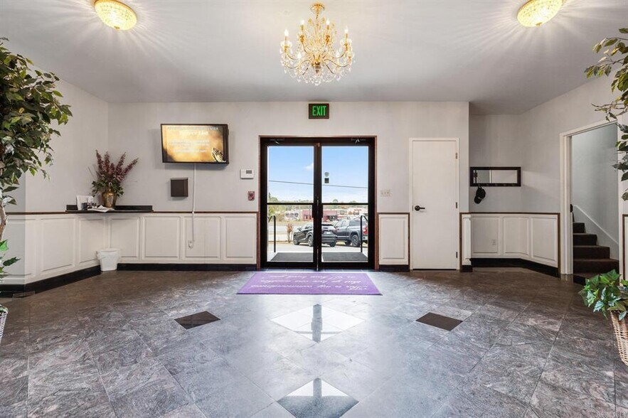 More Photos Of 20121 Interstate 30 S, Benton Religious Facility For Sale