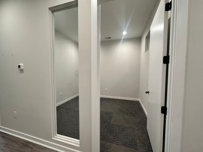 More Photos Of 6110 McFarland Station Dr, Alpharetta Office For Lease
