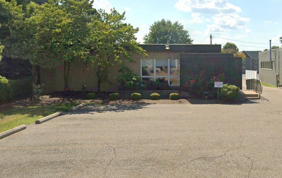 Primary Photo Of 309 S Chapel St, Louisville Office For Sale