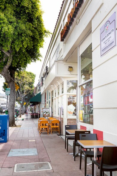 More Photos Of 10936-10948 Weyburn Ave, Los Angeles Storefront For Sale