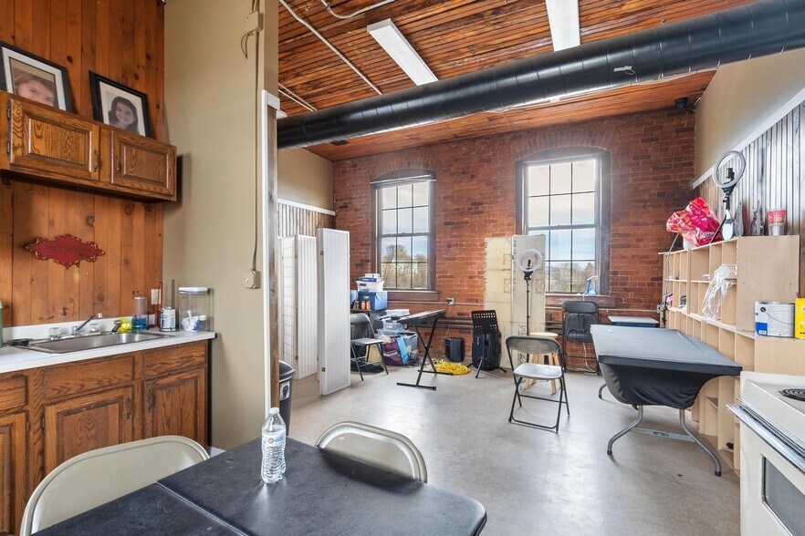 More Photos Of 65 Water St, Worcester Loft Creative Space For Sale