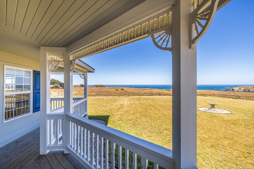More Photos Of 19351 Del Mar Dr, Fort Bragg Specialty For Sale