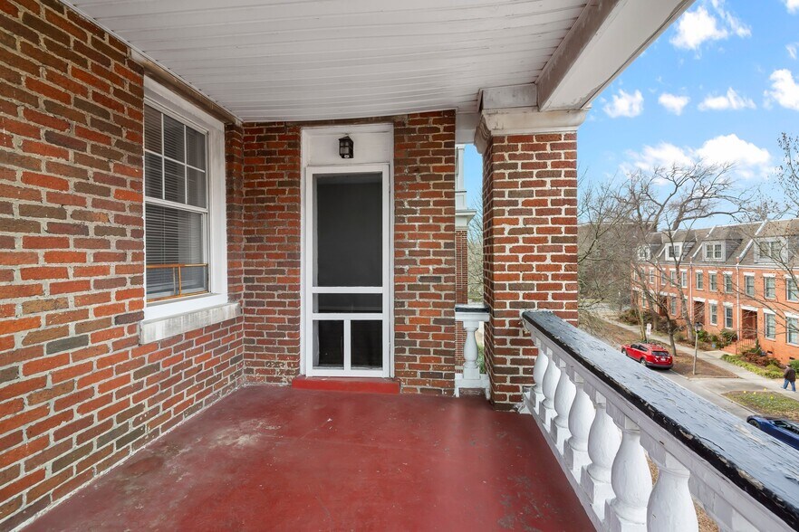 More Photos Of 625 W Princess Anne Rd, Norfolk Apartments For Sale