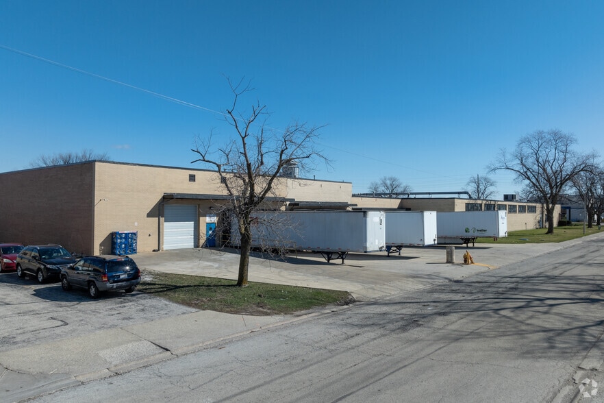 More Photos Of 2000 N Mannheim Rd, Melrose Park Warehouse For Sale