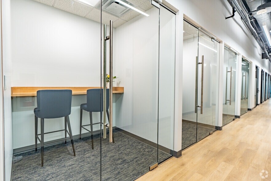 More Photos Of 3031 N Rocky Point Dr W, Tampa Coworking Space