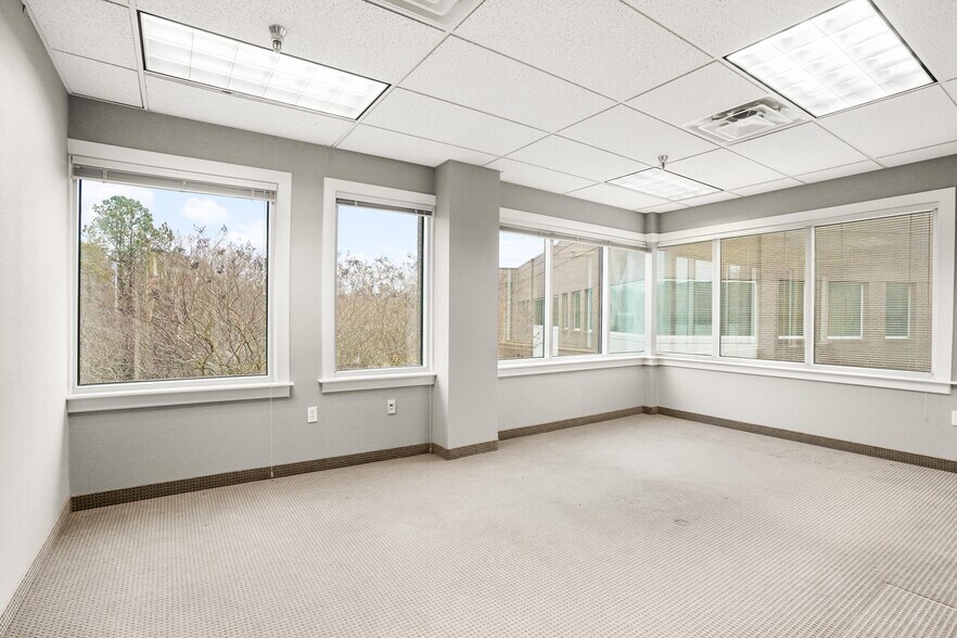 More Photos Of 46611 Corporate Dr, Lexington Park Office For Lease