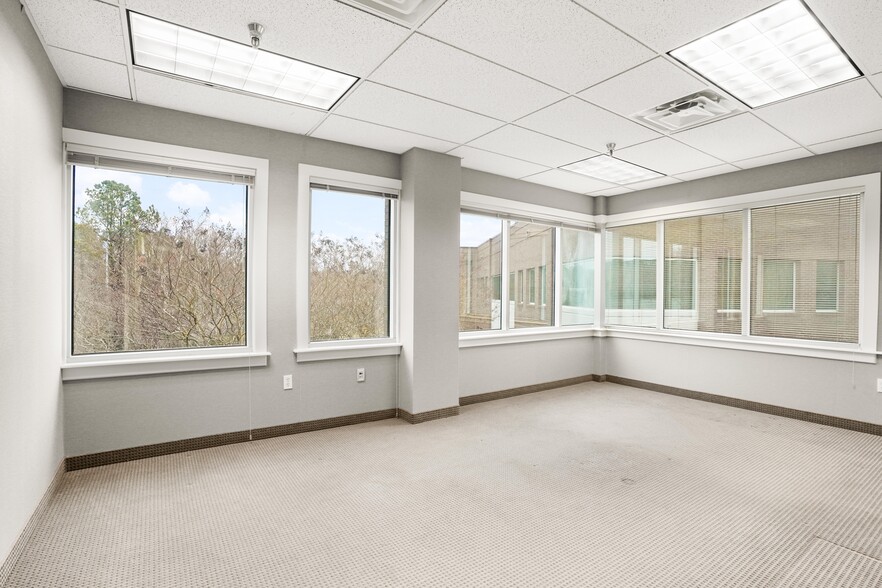 More Photos Of 46611 Corporate Dr, Lexington Park Office For Lease