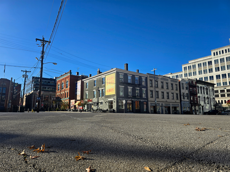Primary Photo Of 115-117 Park Pl, Covington Storefront Retail Residential For Lease